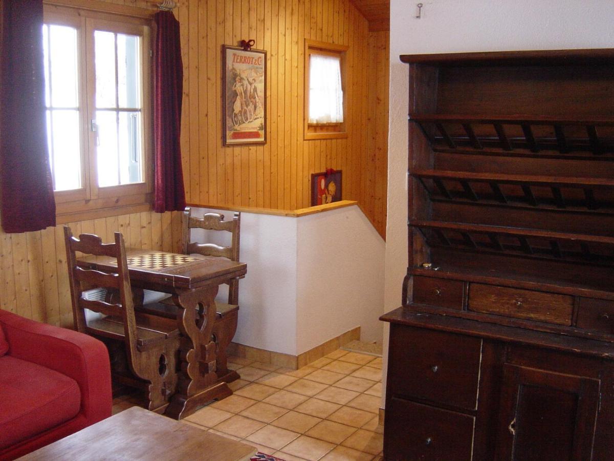 Charming With Panoramic View And Private Parking In Gruyere Chalet *
