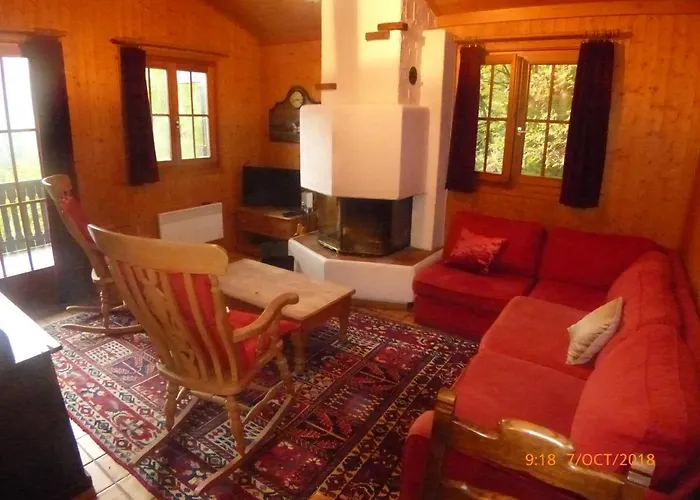 Charming Chalet With Panoramic View And Private Parking In Gruyere